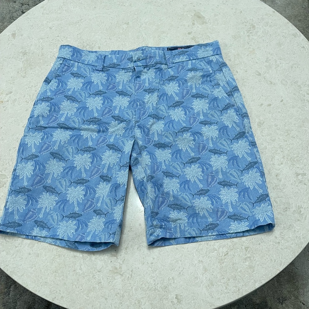 VINEYARD VINES SHORTS